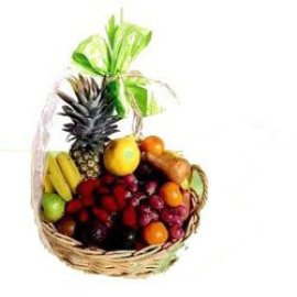 Seasonal fruit basket