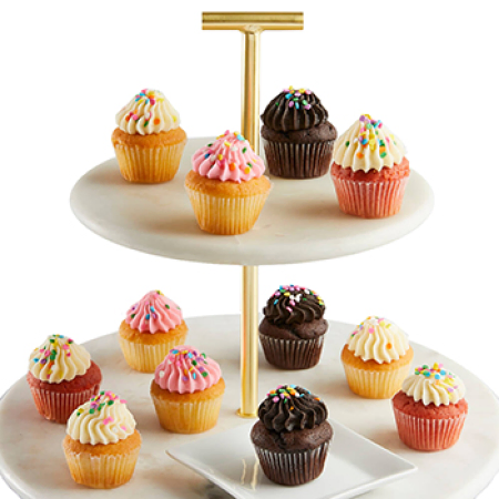 Miniatures petits gâteaux d'anniversaire